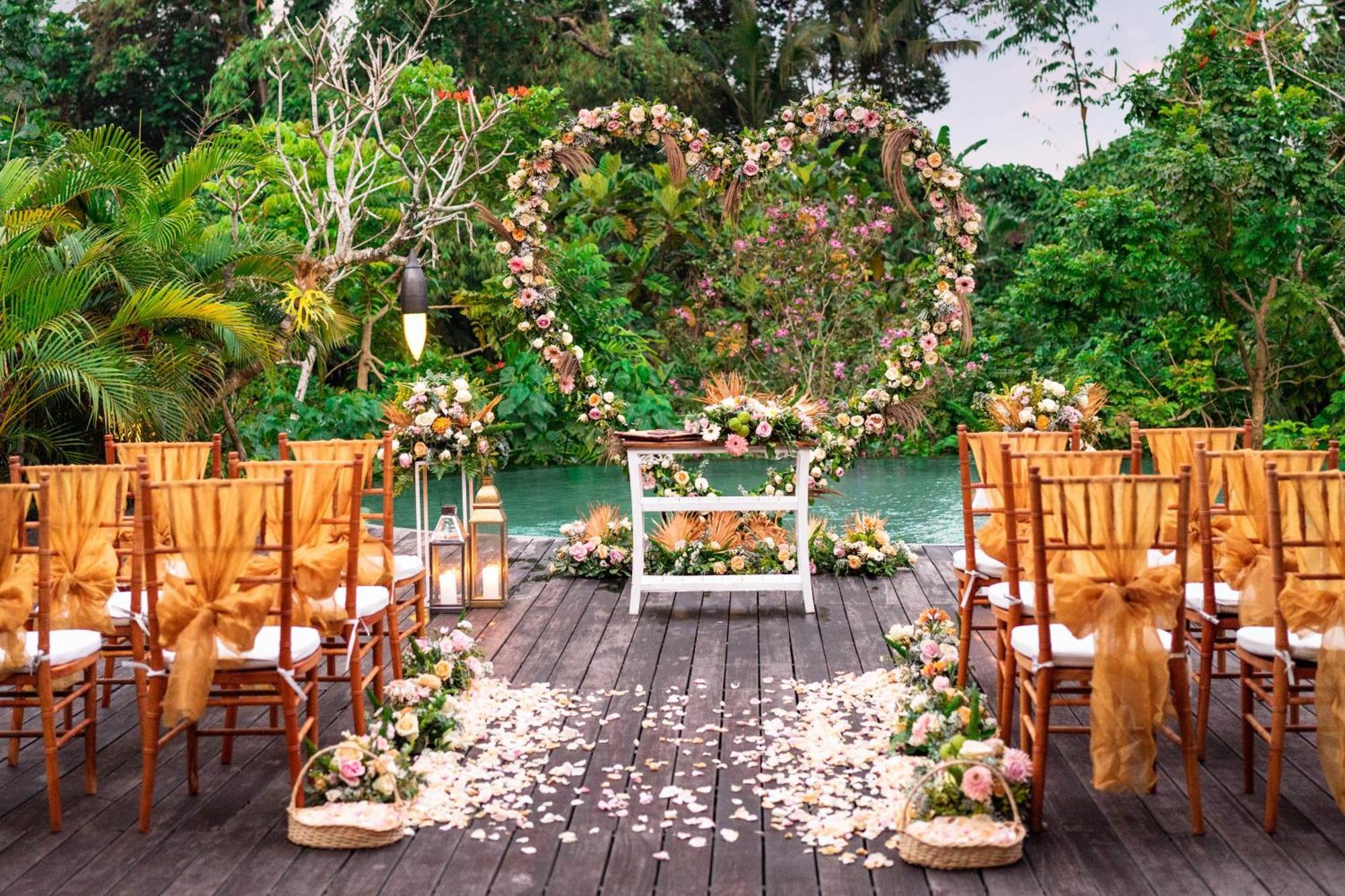 아디와나 수웨타 - Chse 인증 호텔 우붓 외부 사진 Wedding venue